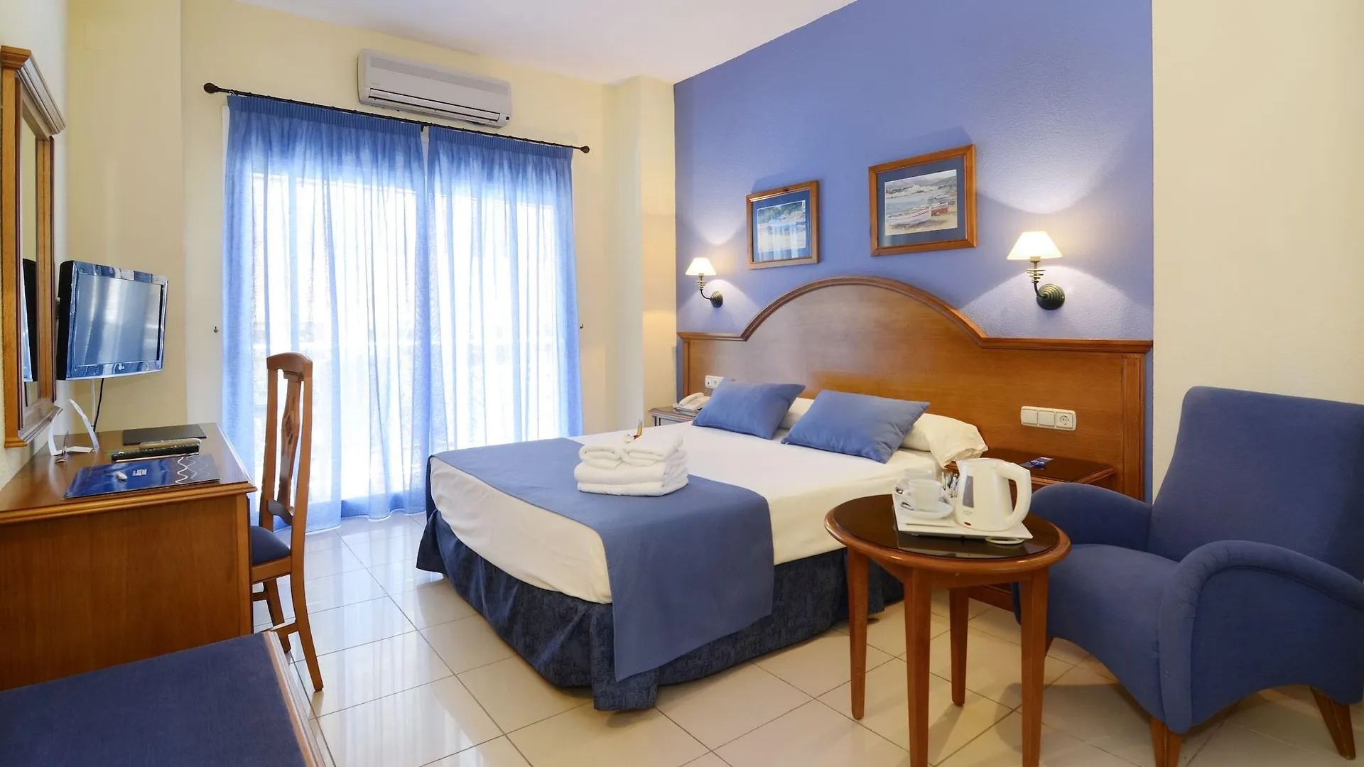 Hotel Isabel Torremolinos 4*,  Espagne